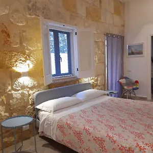 casa-maria-syracuse.sicilyhotelsitaly.net/