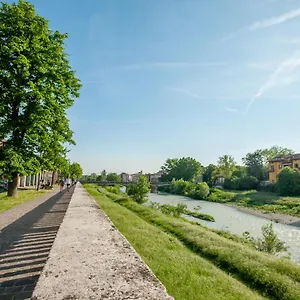 Station 3*, Parma Itália